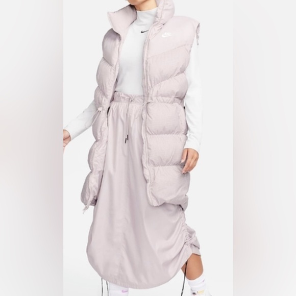 Nike Jackets & Blazers - NIKE WOMENS SPORTSWEAR WINDPUFFER TERMA FIT LOOSE LONGER PUFFER VEST Medium